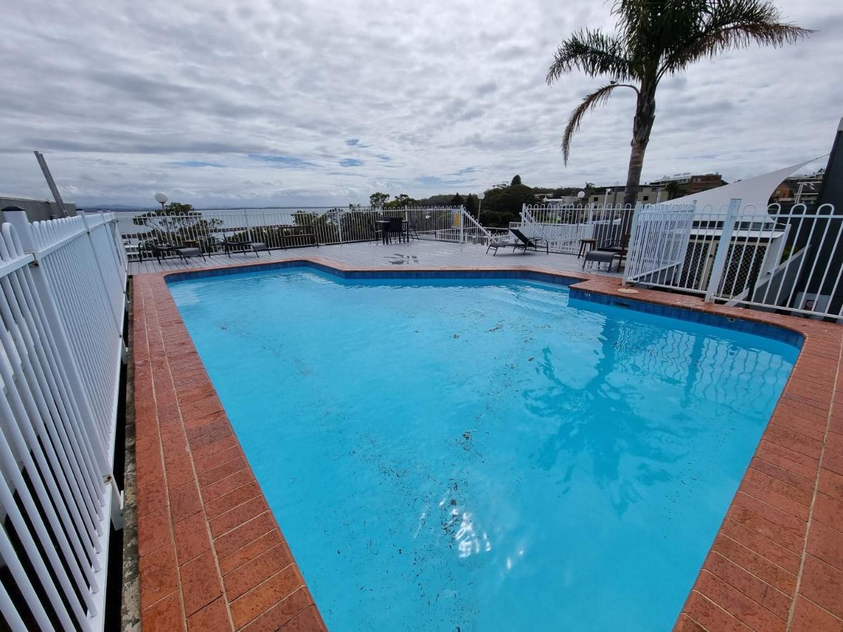 Nelson Towers Motel & Apartments Nelson Bay Bagian luar foto