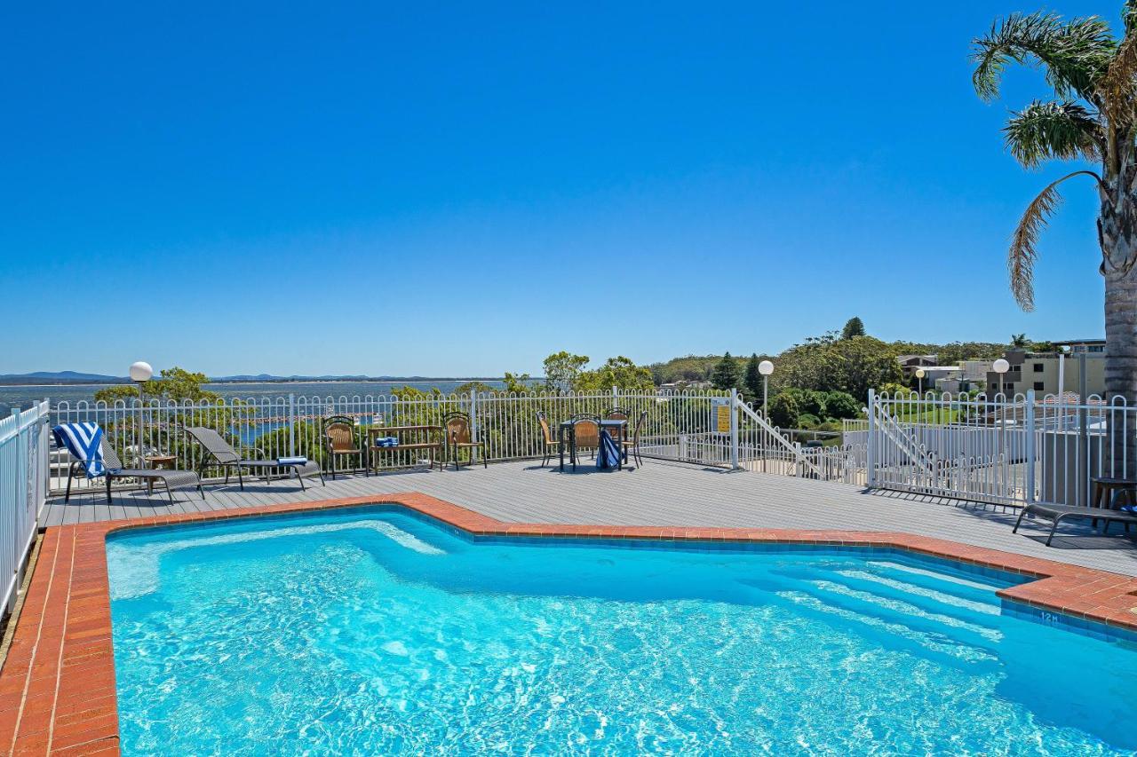 Nelson Towers Motel & Apartments Nelson Bay Bagian luar foto