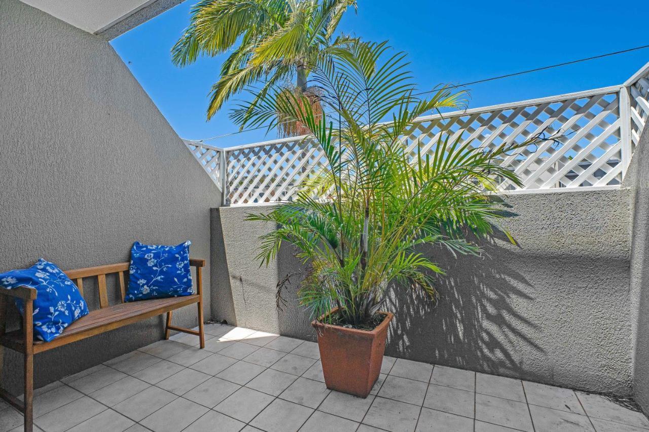 Nelson Towers Motel & Apartments Nelson Bay Bagian luar foto
